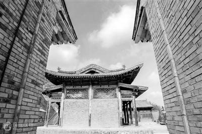 蘭州莊嚴(yán)寺，曾經(jīng)是一位帝王的皇宮內(nèi)苑