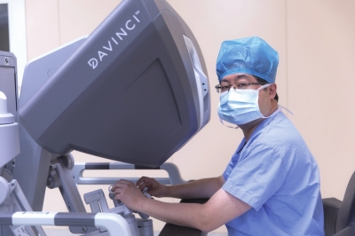 蘭大二院院長王?。捍筢t(yī)精誠“微視野”下可有大作為