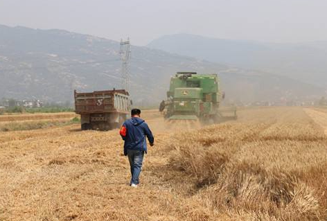 蘭州農(nóng)機安全監(jiān)理確?！叭摹卑踩a(chǎn)