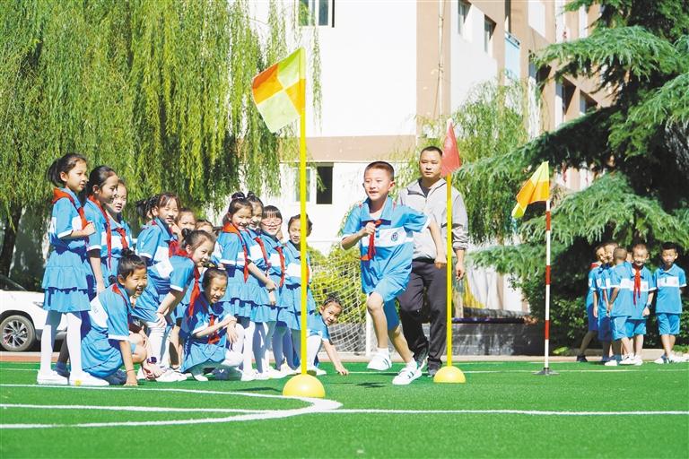 我們開學(xué)了！