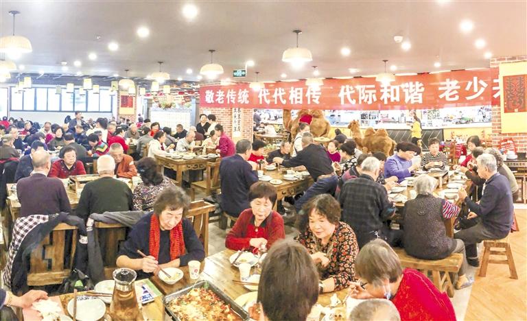 孝滿金城、德潤(rùn)人心 蘭州市舉辦第六屆千叟宴感恩活動(dòng)