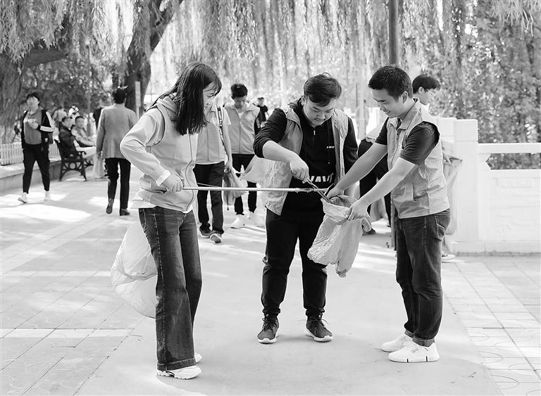 蘭州理工大環(huán)境保護協會20年來致力環(huán)保不停歇