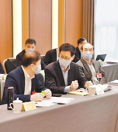 【建言獻(xiàn)策】劉仲奎委員：加強鄉(xiāng)村教師隊伍建設(shè)