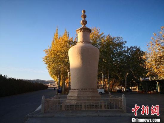 圖為2020年11月，沐浴在晨光中的莫高窟道士塔。(資料圖) 馮志軍 攝