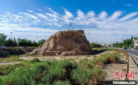 圖為沙州郡城遺址公園古遺址?！⊥醣筱y 攝