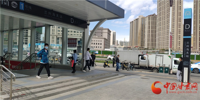 尋人：在蘭州地鐵蘭州海關(guān)站暖心救人的警察你在哪？