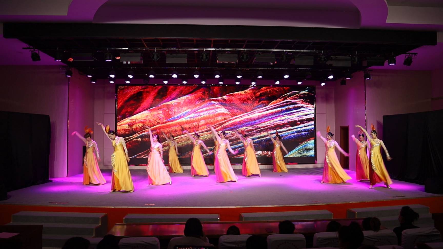 張掖市非遺舞臺劇《寶卷印象》在武威、金昌等市州上演