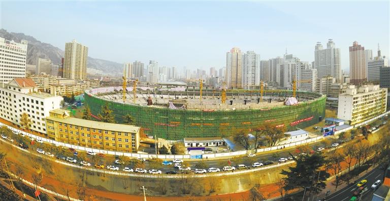 蘭州市七里河體育場主體封頂，預(yù)計明年7月交付使用