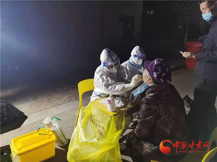 專家詳解新版新冠診療方案：為何輕型病例可以不住院了？