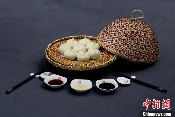 圖為甘肅臨夏回族自治州美味——河州包子。(資料圖) 臨夏州委宣傳部供圖