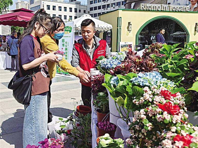 文明集市真“接地氣”