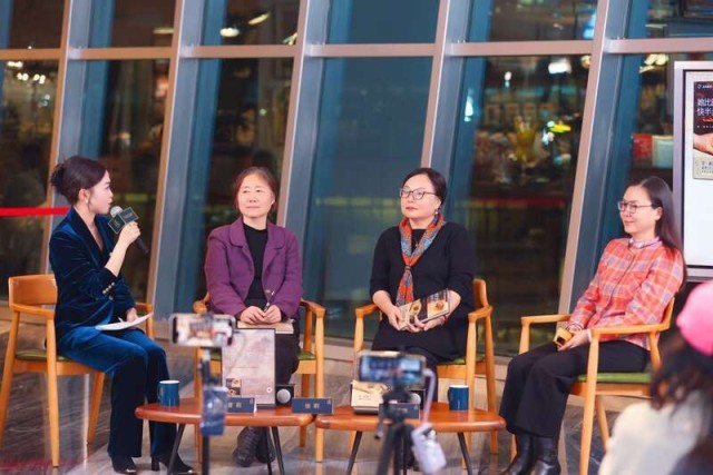 簡·奧斯丁250周年誕辰 傳記《她比時代快半步》出版